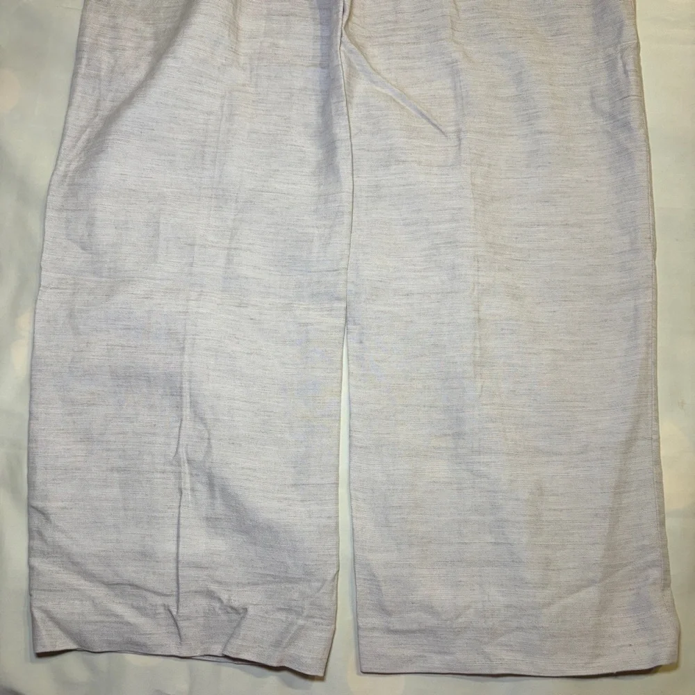 Aritzia- The Effortless Pant CruiseLinen Size 10 Natural Ecru Wide Leg Trousers